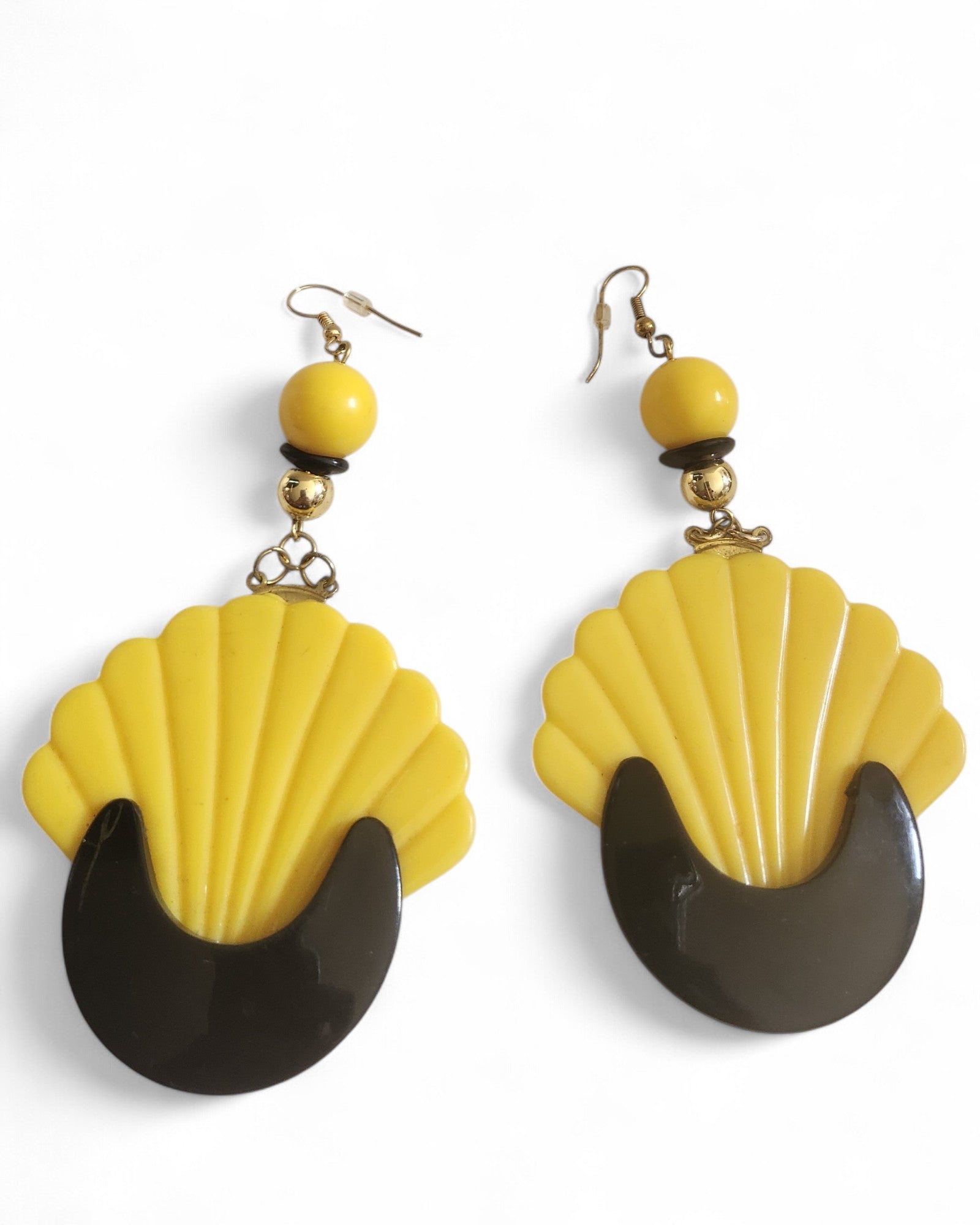 Boucles D'oreilles Clips Vintage ORENA PARIS - Résine Noire Et Verte Motif Feuille, Dorées, Occasion Bon état